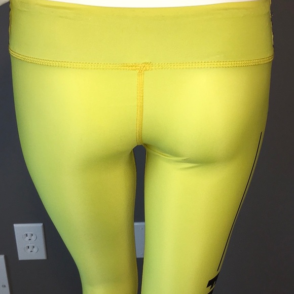 Stylish Yellow Leggings - Picture 7 of 8